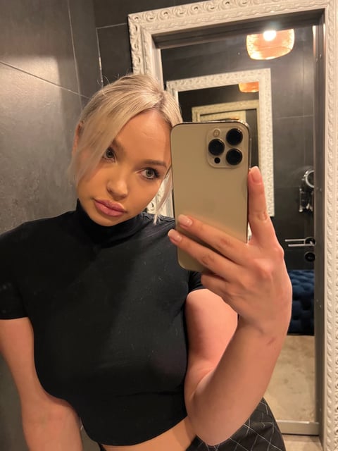 onaircams.com annabelmannamaa profile on OnlyFans in estonia category