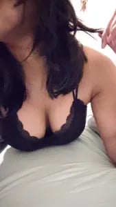 onaircams.com brownindiangirl profile on OnlyFans in india category