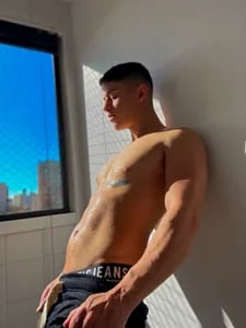 onaircams.com caroalvaro profile on OnlyFans in gay category