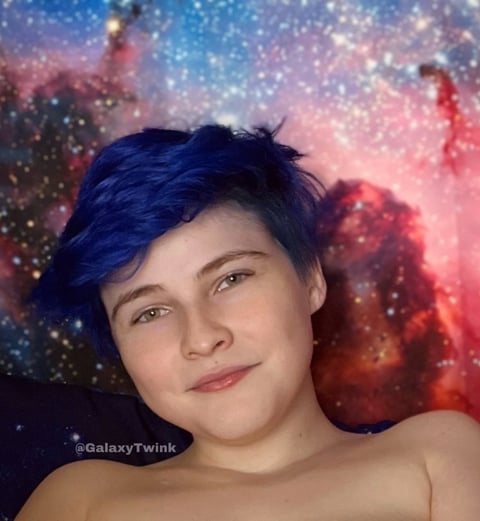 onaircams.com galaxytwink profile on OnlyFans in femboy category