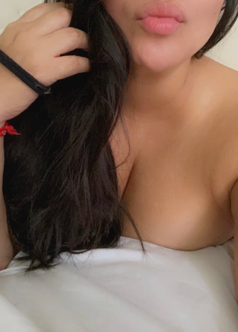 onaircams.com guatemalanhotmama1 profile on OnlyFans in guatemala category