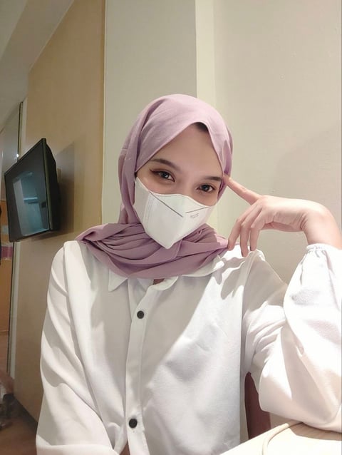 onaircams.com hijabcamilla profile on OnlyFans in hijab category