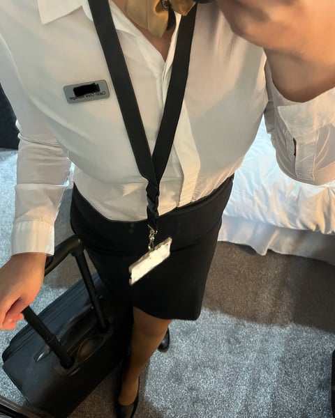 onaircams.com hothostieuk profile on OnlyFans in flight-attendant-air-hostess category