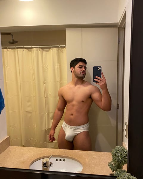 onaircams.com jahp1998 profile on OnlyFans in peru category