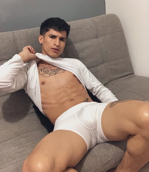 onaircams.com jordantorres18 profile on OnlyFans in jordan category