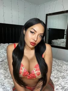 onaircams.com ladyboyzoey profile on OnlyFans in trans category