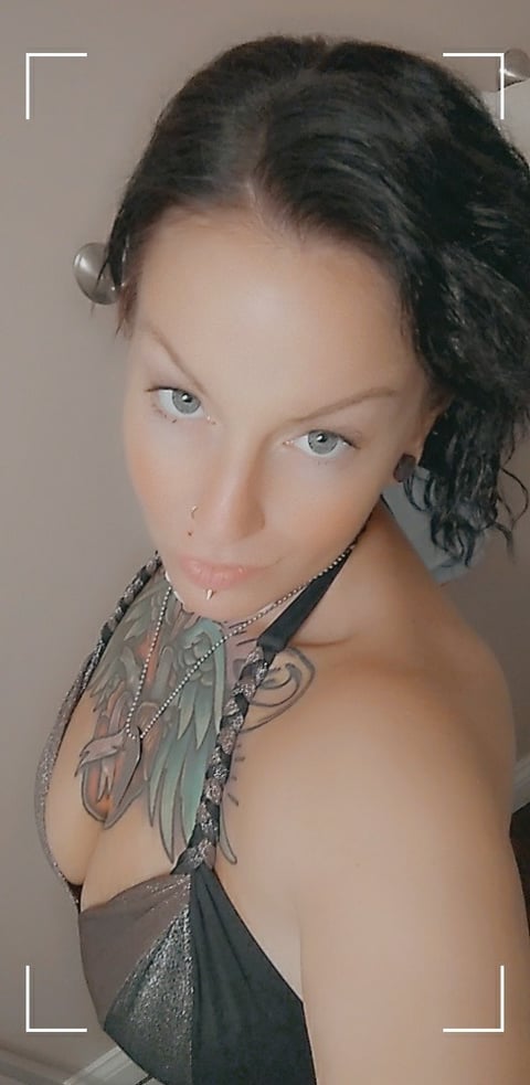 onaircams.com ladyloriluck profile on OnlyFans in tiktokers category