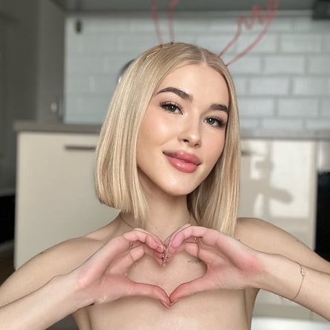 onaircams.com maddie.grey profile on OnlyFans in ukraine category