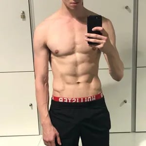 onaircams.com monstertwink profile on OnlyFans in gay category