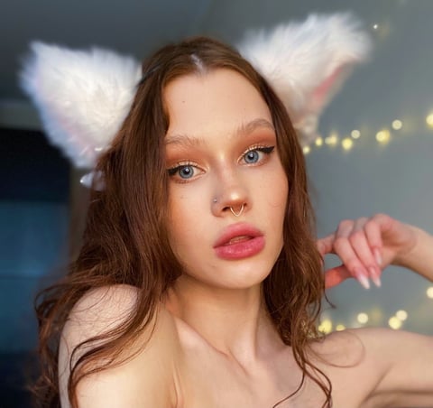 onaircams.com simenssofiafree profile on OnlyFans in latvian category