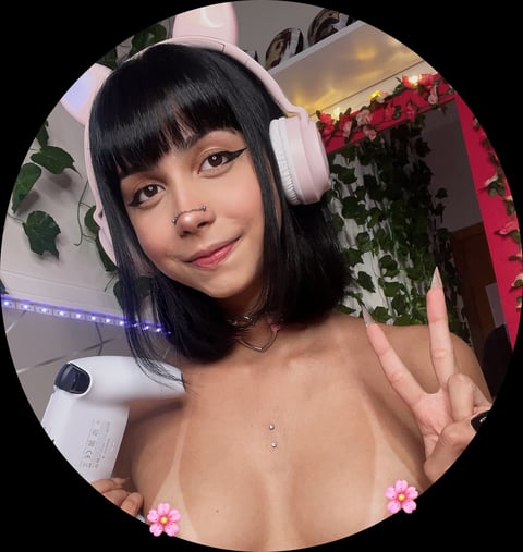 onaircams.com skylewaifu profile on OnlyFans in hentai category