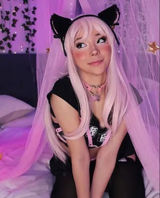 onaircams.com waifumiia profile on OnlyFans in ahegao category