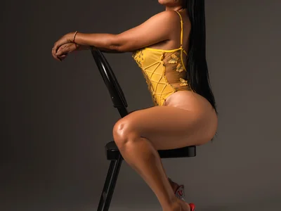 IsiisLovei webcam livesex profile in trimmed cams