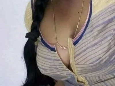 mallu-sumi webcam livesex profile in average cams